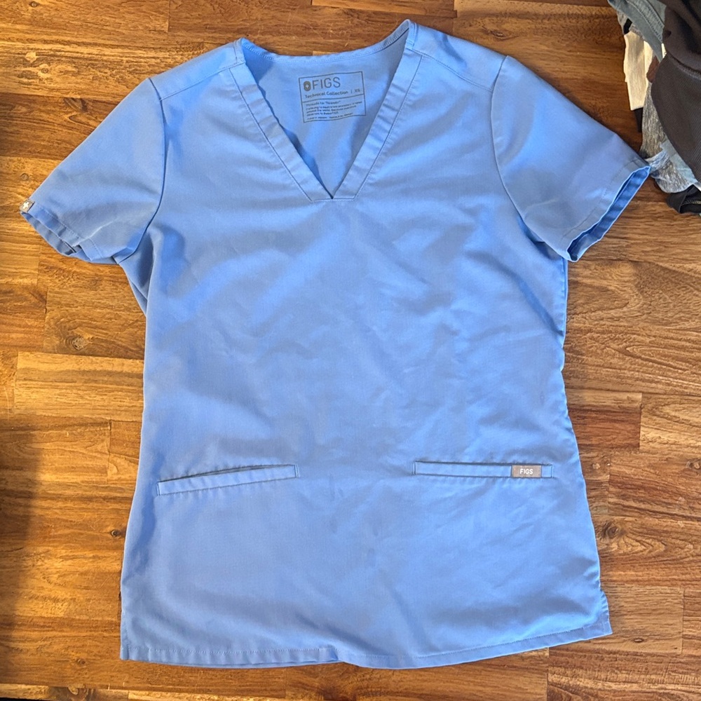 Figs Women's Light Blue Short Sleeve Top